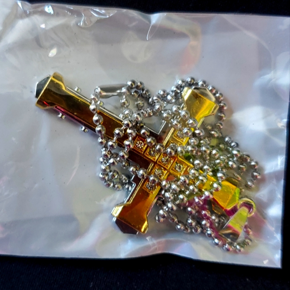 Man necklace crystal
